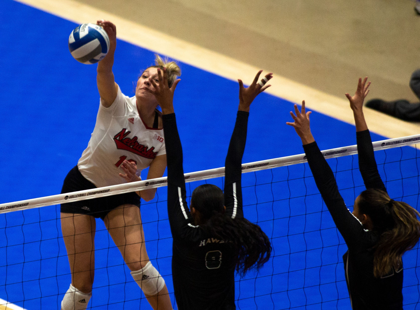 Nebraska Volleyball vs. Hawaii Photo No. 15